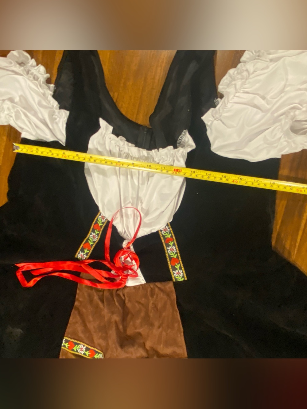 Oktoberfest Dirndl - Picture 5 of 8